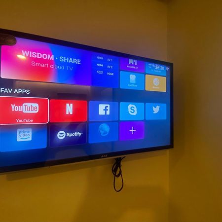 Aurora Suites Pasay Zewnętrze zdjęcie