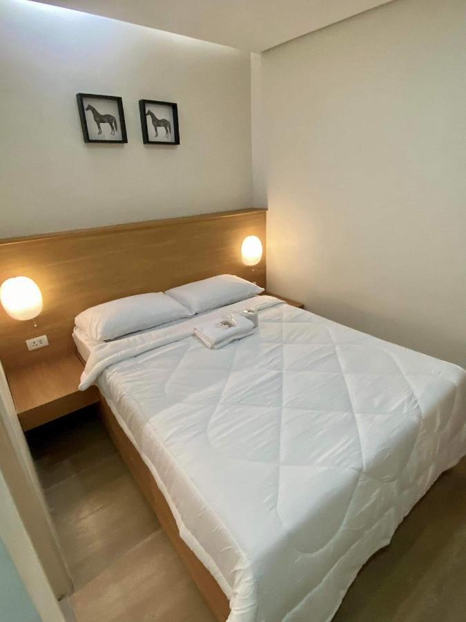 Aurora Suites Pasay Zewnętrze zdjęcie