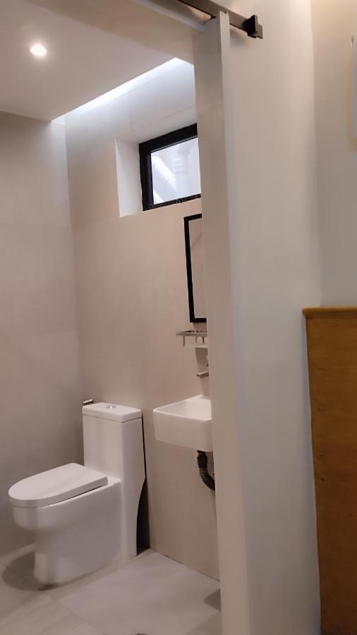 Aurora Suites Pasay Zewnętrze zdjęcie